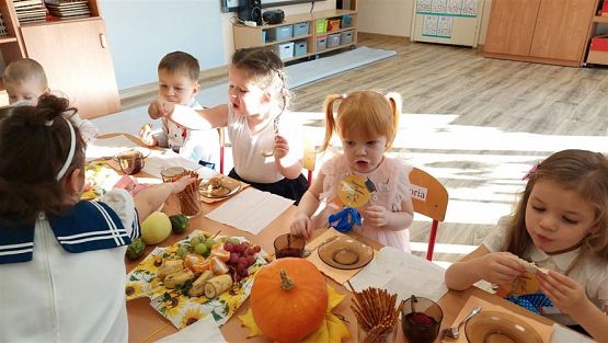 Grafika #81: 14.10.2022 Dzień Edukacji Narodowej