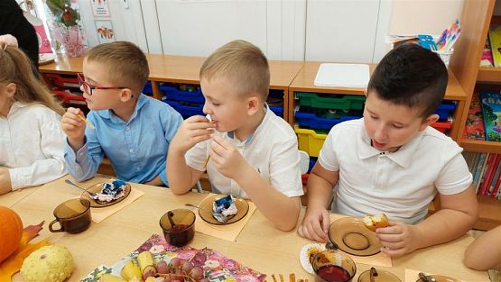 Grafika #89: 14.10.2022 Dzień Edukacji Narodowej