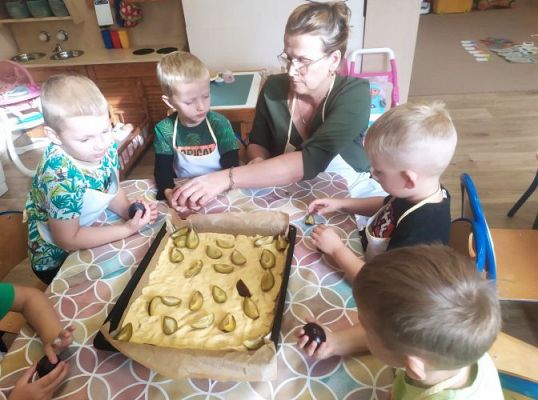 Grafika #0: 05.10.2022 Grupa II na tropie kulinarnym