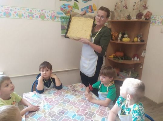 Grafika #18: 05.10.2022 Grupa II na tropie kulinarnym