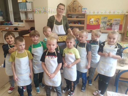 Grafika #20: 05.10.2022 Grupa II na tropie kulinarnym