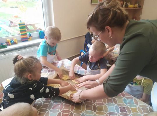 Grafika #29: 05.10.2022 Grupa II na tropie kulinarnym