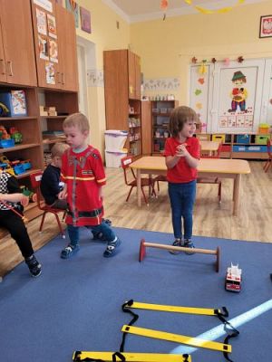 Grafika #23: 30.09.2022 Dzień Chłopaka gr1