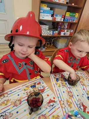 Grafika #41: 30.09.2022 Dzień Chłopaka gr1