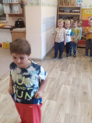 Grafika #7: 30.09.2022 Dzień chłopaka w gr II