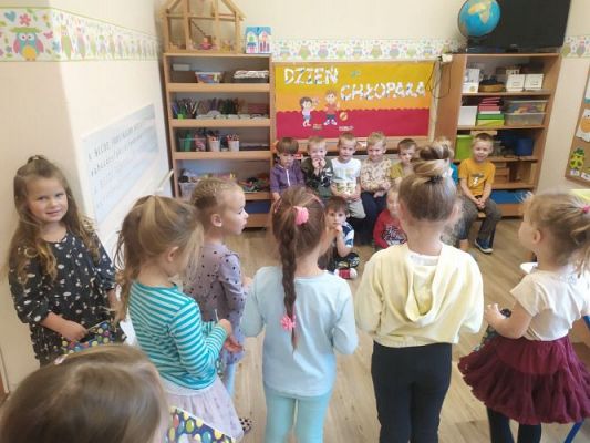 Grafika #16: 30.09.2022 Dzień chłopaka w gr II