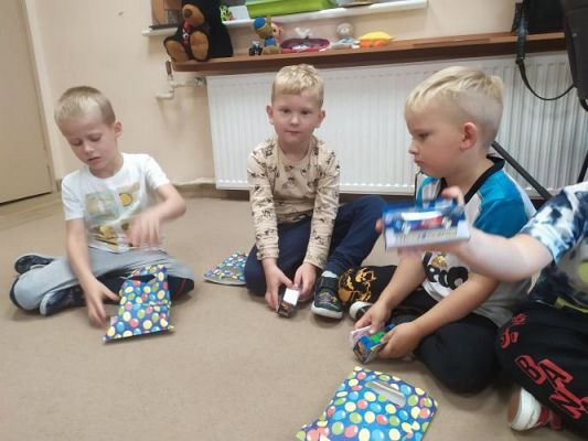 Grafika #23: 30.09.2022 Dzień chłopaka w gr II