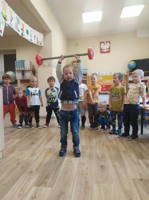 Grafika #31: 30.09.2022 Dzień chłopaka w gr II