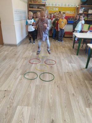 Grafika #40: 30.09.2022 Dzień chłopaka w gr II