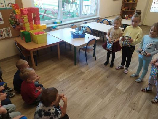 Grafika #49: 30.09.2022 Dzień chłopaka w gr II