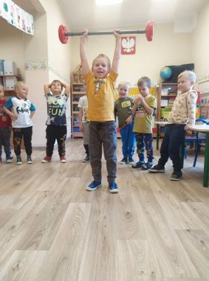 Grafika #50: 30.09.2022 Dzień chłopaka w gr II