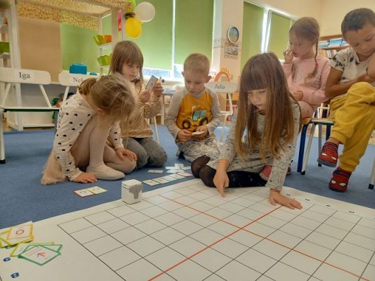 Grafika #26: Poznajemy figury geometryczne z GeniBotem gr 2 i gr 3