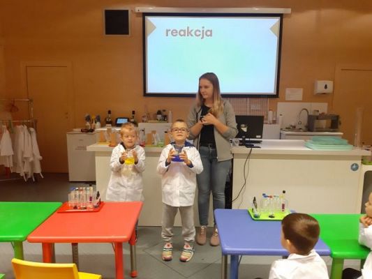 Grafika #6: 27.09.2022 Wycieczka do Centrum Nauki Experyment w Gdyni gr. III