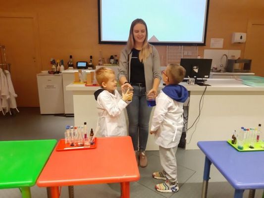 Grafika #7: 27.09.2022 Wycieczka do Centrum Nauki Experyment w Gdyni gr. III