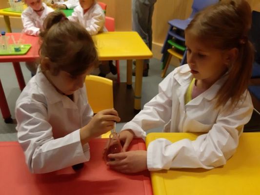 Grafika #10: 27.09.2022 Wycieczka do Centrum Nauki Experyment w Gdyni gr. III