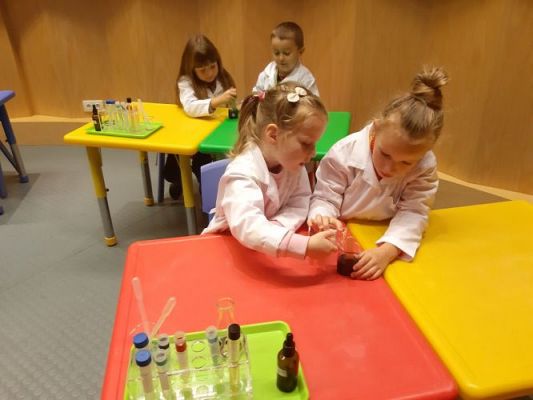 Grafika #21: 27.09.2022 Wycieczka do Centrum Nauki Experyment w Gdyni gr. III