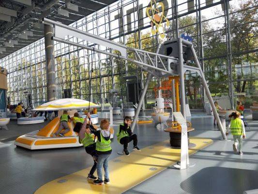 Grafika #42: 27.09.2022 Wycieczka do Centrum Nauki Experyment w Gdyni gr. III