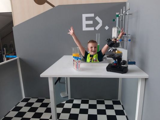 Grafika #73: 27.09.2022 Wycieczka do Centrum Nauki Experyment w Gdyni gr. III