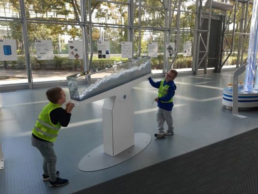 Grafika #89: 27.09.2022 Wycieczka do Centrum Nauki Experyment w Gdyni gr. III