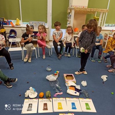 Grafika #13: 16.09.2022 Sprzątanie świata gr II i III