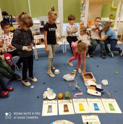 Grafika #15: 16.09.2022 Sprzątanie świata gr II i III