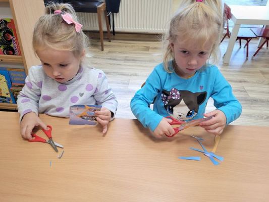 Grafika #7: 16.09.2022 Sprzątanie Świata gr I