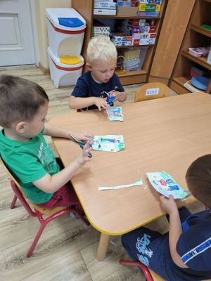 Grafika #22: 16.09.2022 Sprzątanie Świata gr I