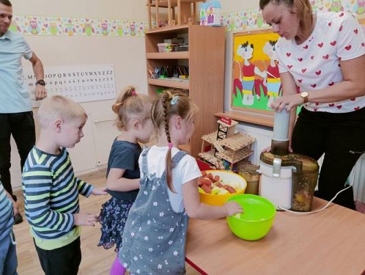 Grafika #0: 13.09.2022 "Przedszkolak w kuchni" - cykl zajęć z P. Magdą i Łukaszem Mielewczyk