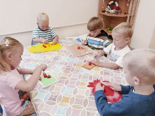 Grafika #13: 13.09.2022 "Przedszkolak w kuchni" - cykl zajęć z P. Magdą i Łukaszem Mielewczyk