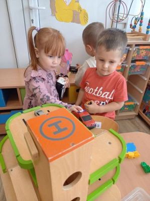 Grafika #10: 01.09.2022 Pierwszy dzień zabaw w grupie I