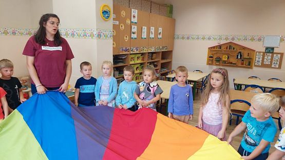 Grafika #17: 26.09.2023 Zajęcia animacyjne z panią Agatą z Sensoludka