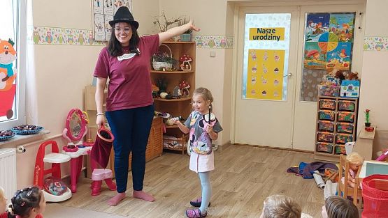 Grafika #38: 26.09.2023 Zajęcia animacyjne z panią Agatą z Sensoludka