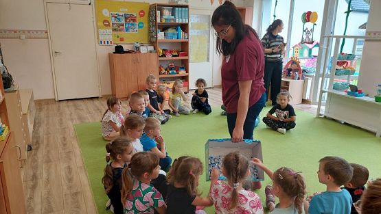 Grafika #60: 26.09.2023 Zajęcia animacyjne z panią Agatą z Sensoludka