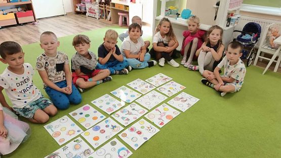 Grafika #2: 15.09.2023 Dzień kropki w naszym przedszkolu
