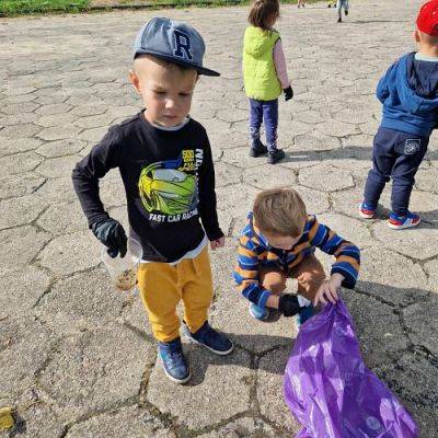 Grafika #5: 14.09.2023 - Sprzątanie Świata