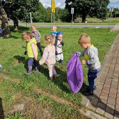 Grafika #6: 14.09.2023 - Sprzątanie Świata