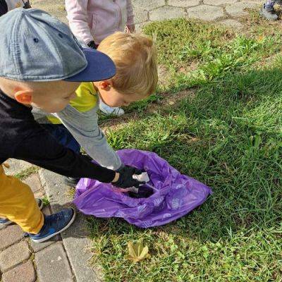 Grafika #15: 14.09.2023 - Sprzątanie Świata