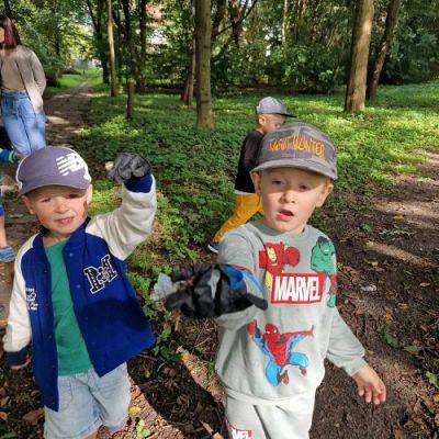 Grafika #19: 14.09.2023 - Sprzątanie Świata