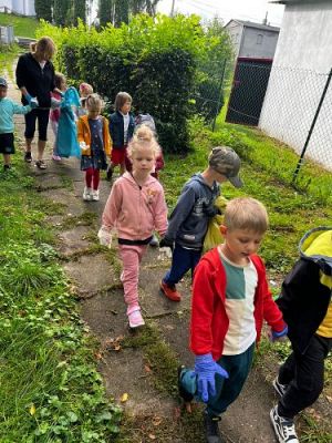 Grafika #32: 14.09.2023 - Sprzątanie Świata