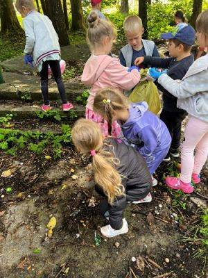 Grafika #34: 14.09.2023 - Sprzątanie Świata