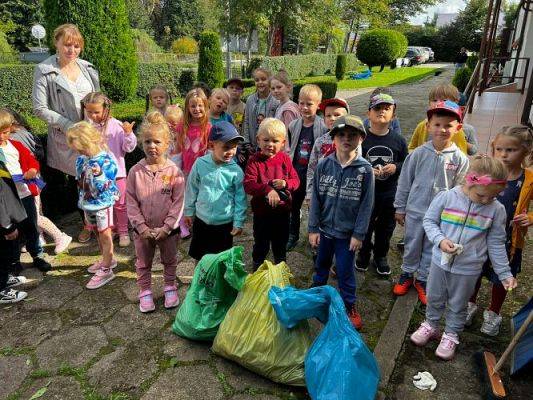 Grafika #39: 14.09.2023 - Sprzątanie Świata