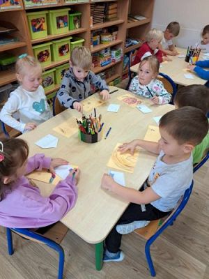 Grafika #6: 18.10.2023 Dzień listonosza - zajęcia edukacyjne w gr II