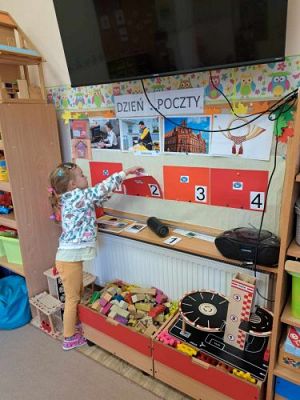 Grafika #10: 18.10.2023 Dzień listonosza - zajęcia edukacyjne w gr II