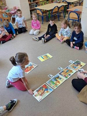 Grafika #13: 18.10.2023 Dzień listonosza - zajęcia edukacyjne w gr II