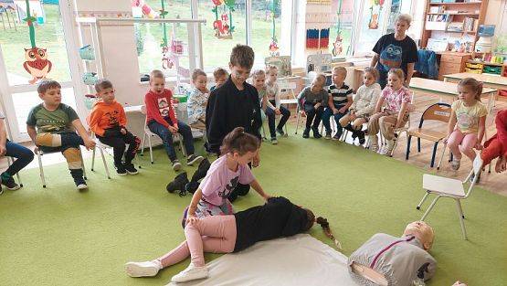 Grafika #33: 18.10.2023 Warsztaty edukacyjne - Pierwsza pomoc bez tajemnic