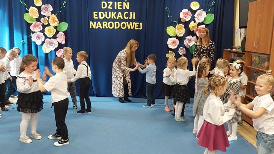 Grafika #45: 13.10.2023 Dzień Edukacji Narodowej