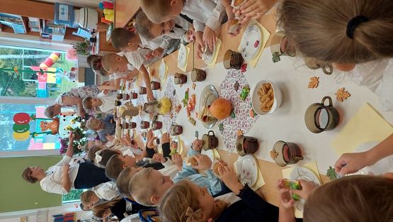 Grafika #80: 13.10.2023 Dzień Edukacji Narodowej