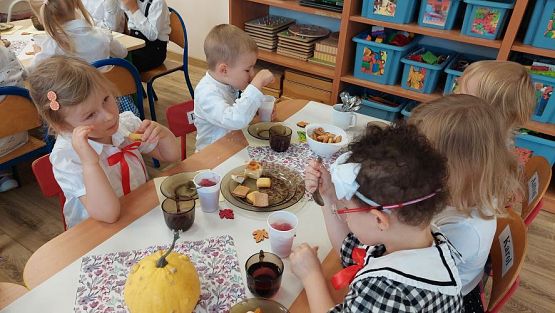 Grafika #89: 13.10.2023 Dzień Edukacji Narodowej