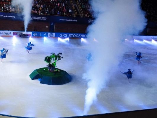 Grafika #13: 11.10.2023 Wyjazd edukacyjny do Gdańska - widowisko teatralne na lodzie "Niezwykłe przygody Żeglarza Sindbada"