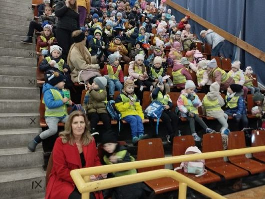 Grafika #37: 11.10.2023 Wyjazd edukacyjny do Gdańska - widowisko teatralne na lodzie "Niezwykłe przygody Żeglarza Sindbada"